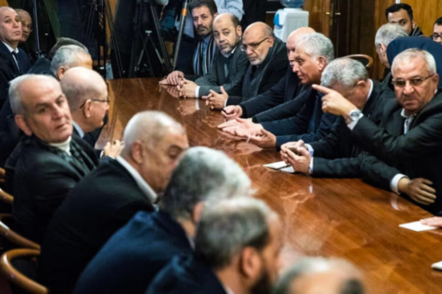 Dirigentes de Fatah y Hamas reunidos en Moscú en último encuentro similar en febrero de 2019 (Foto: Pavel Golovkin / Reuters)