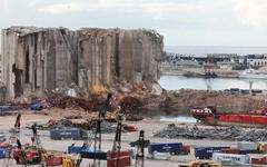 El lugar de la explosión del 4 de agosto en el puerto de Beirut, Líbano, en diciembre de 2020. Foto: AFP.