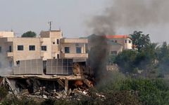 Un incendio después de un ataque aéreo israelí en Jennata, al este de la ciudad de Tiro, en el sur del Líbano. FOTO: AFP