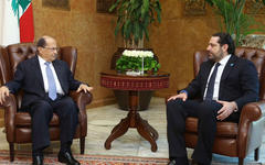 Presidente libanés, Michel Aoun (I), y el primer ministro designado, Saad Hariri (D). Foto: NNA.