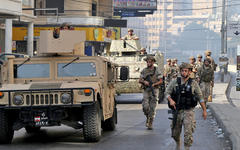 Ejército libanés desplegado en el barrio donde tuvieron lugar los enfrentamientos, Tayyouneh, Beirut, Líbano, 14 de octubre de 2021. Foto: EPA.