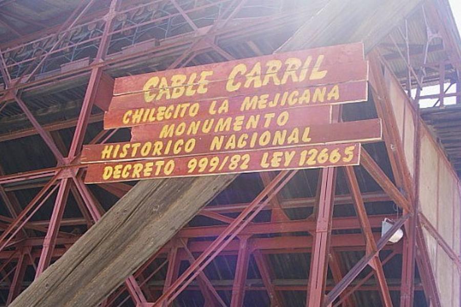 “Cable Carril a la Mejicana” por Gladys Abilar