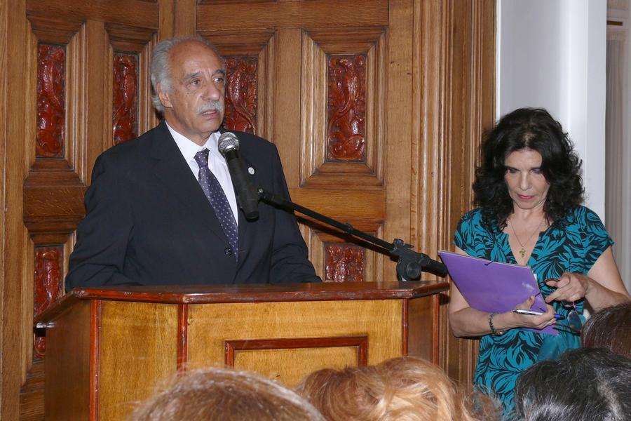 Mujeres Distinguidas