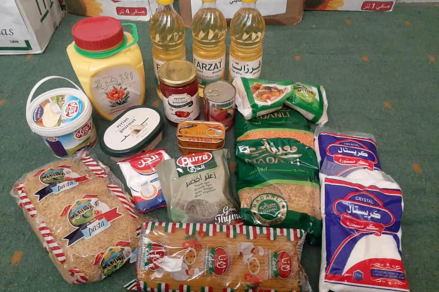 Productos alimenticios esenciales de la mesa siria integran cada una de las cajas de asistencia distribuidas (Foto: Damas Sirias)