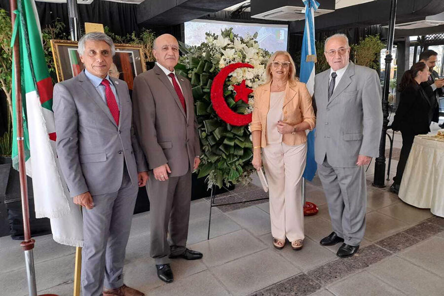 El Sr. Embajador recibió los saludos del presidente del Club Sirio Libanés, Yaoudat Brahim, junto al vicepresidente, Dr. Alejandro Ayub y la directiva Sra. Ana María Ganem | Buenos Aires, Noviembre 5, 2024 (Foto: Embajada de Argelia)