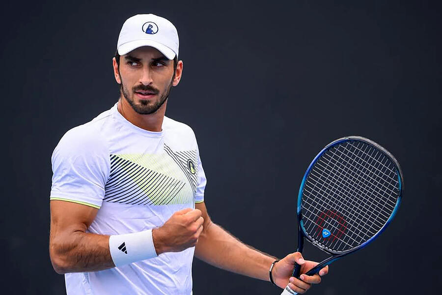 Hady Habib celebra su victoria en el primer set del partido contra el tenista chino Bu, en el Abierto de Australia, que marca un punto de inflexión en su carrera (Foto: Hady Habib)