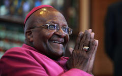 Arzobispo emérito Desmond Tutu (premio Nobel de la Paz)