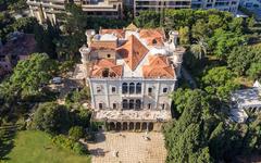 Una vista aérea del Palacio y Museo Sursock, gravemente dañado por la explosión de la semana pasada (Foto: Getty)