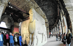 El toro androcéfalo de Nimrud, de cinco metros, decoraba la fachada externa de la sala del trono del Palacio Noroeste del rey Assurnasirpal II - AFP