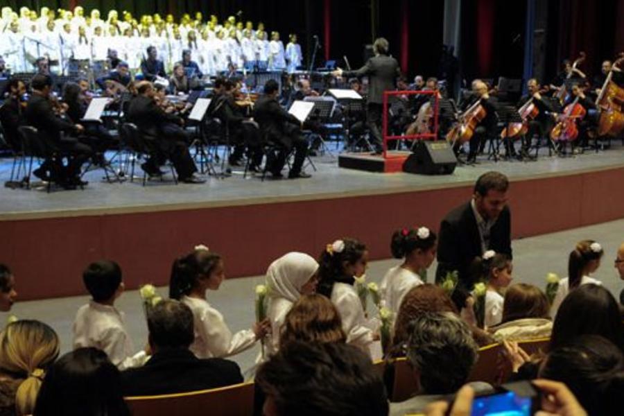 Niños sirios al Teatro