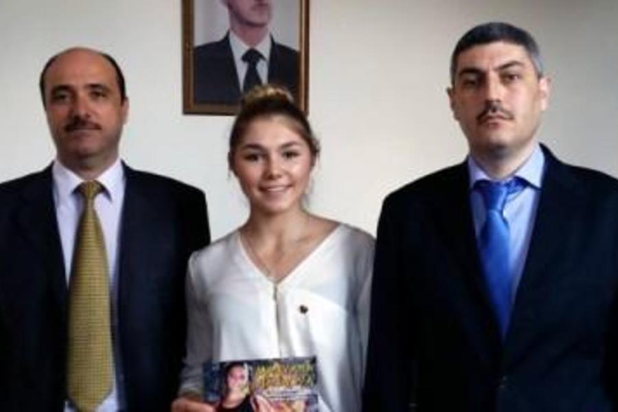 Campeona mundial en el levantamiento de pesas desea visitar a Siria